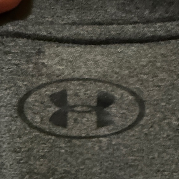 Men's Size Large Under Armour HeatGear Charcoal Gray 1/4 Zip Perf Pullover - Picture 3 of 5